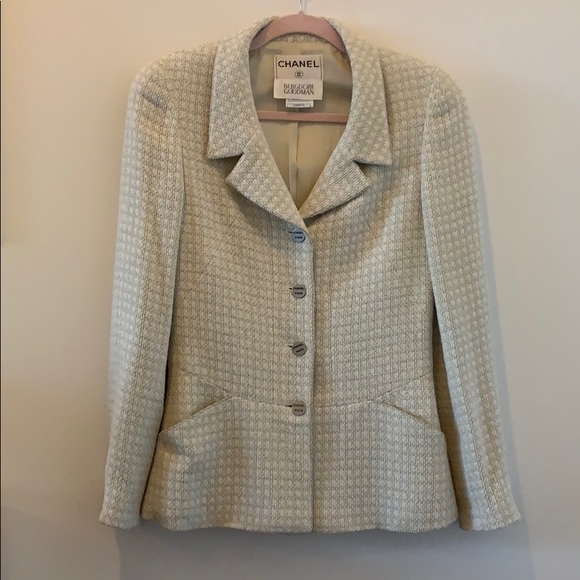 SOLD Chanel Tweed Blazer - Picture 2 of 10